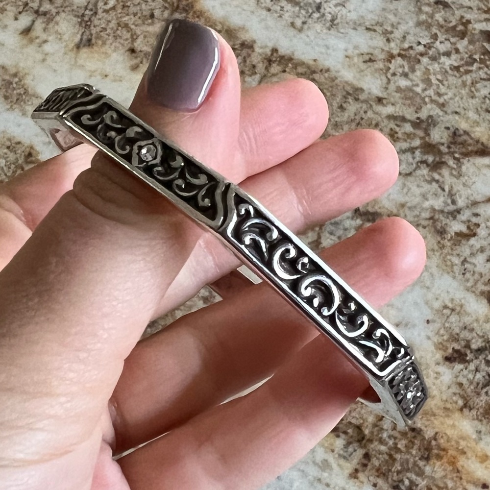Brighton Bangle - Picture 4 of 11